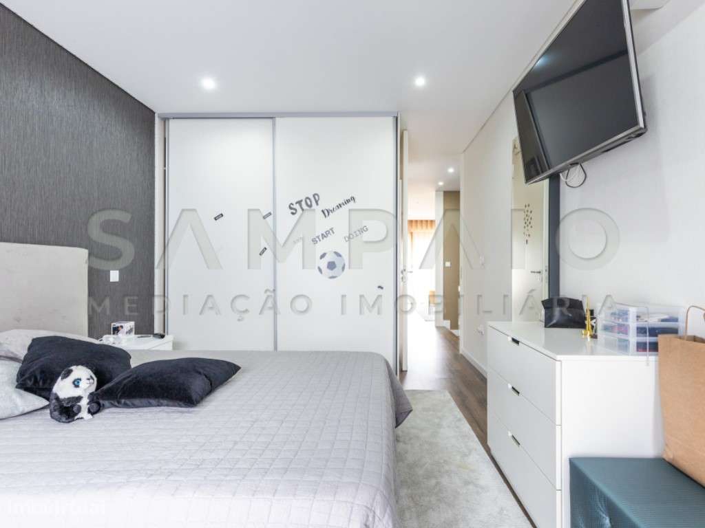 Moradia T3+1 em São Pedro da Cova-24