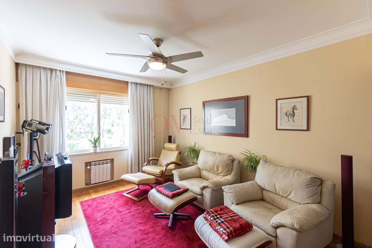 Para venda, apartamento T5 Rua Domingos Sequeira Porto, com varandas,-32