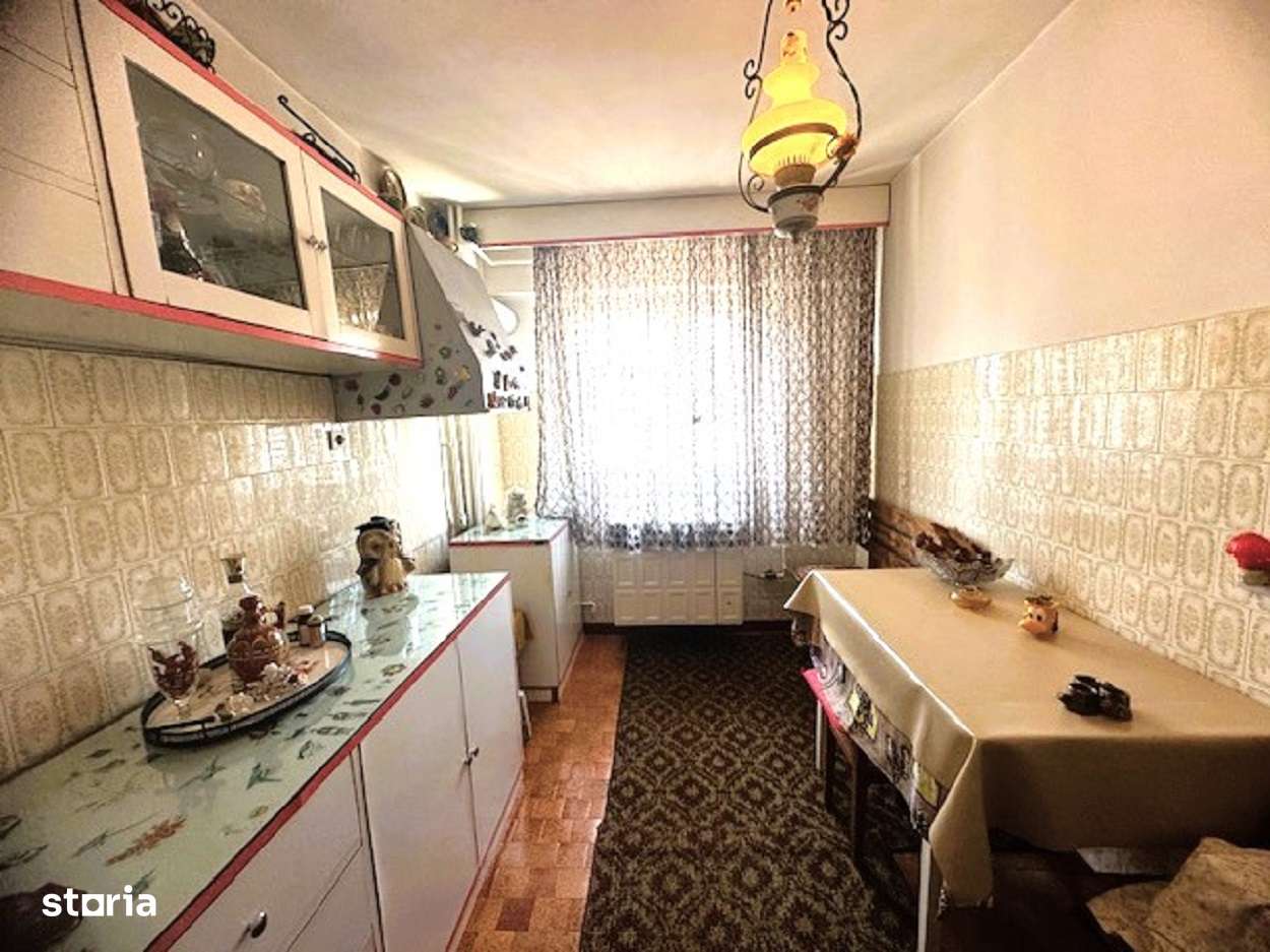 Apartament 4 cam etaj 1 Centura Basarabilor langa Minulescu+GARAJ+BOXA - Imagine principală: 2/15