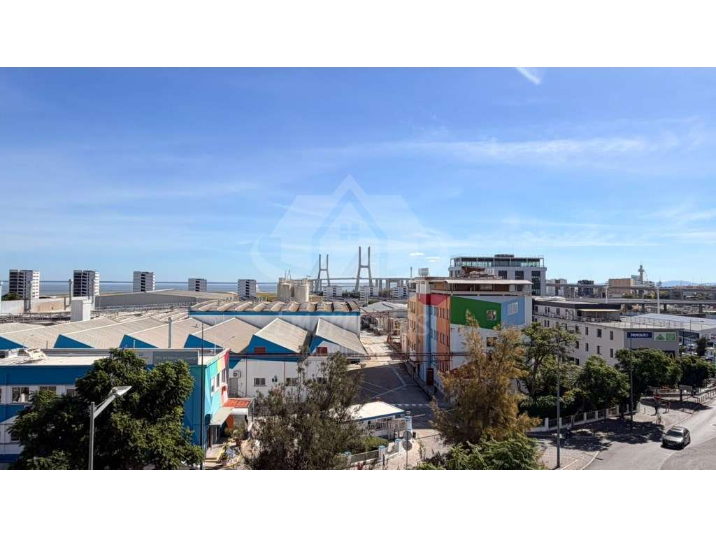 Apartamento T3 em Sacavém-17