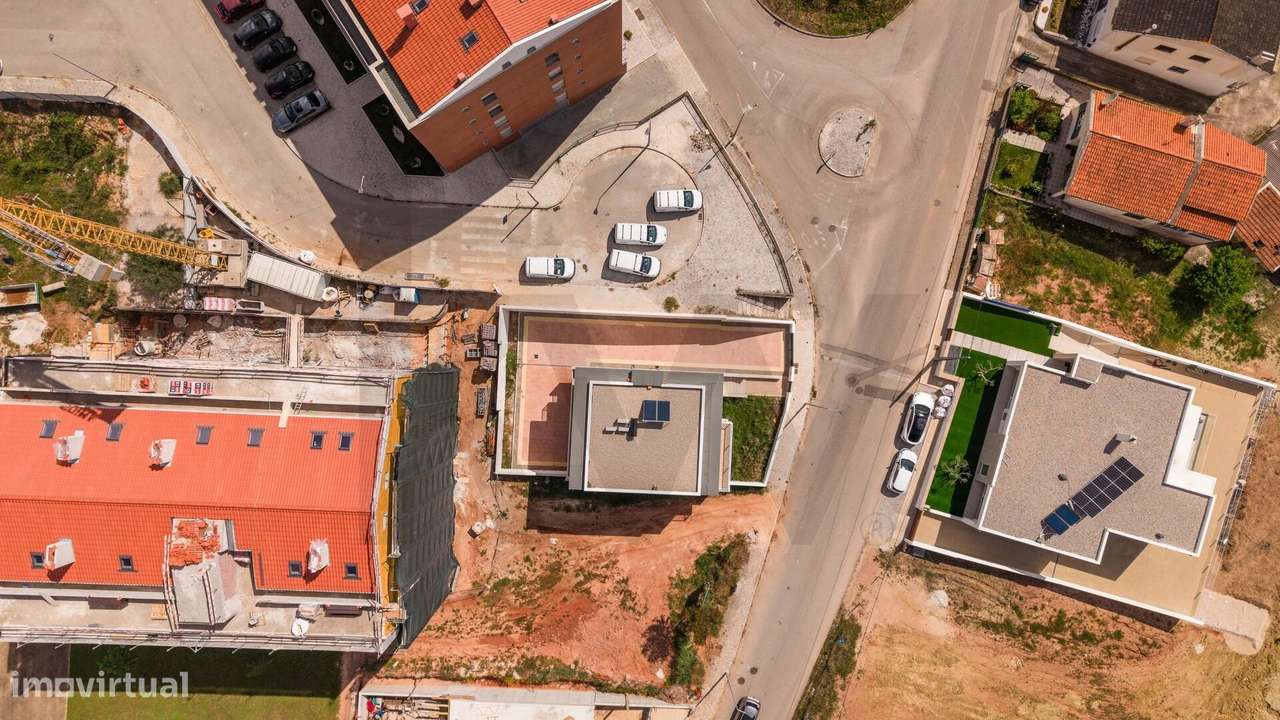 Moradia T4 Nova Condados Figueira da Foz a 5 minutos da Praia-56