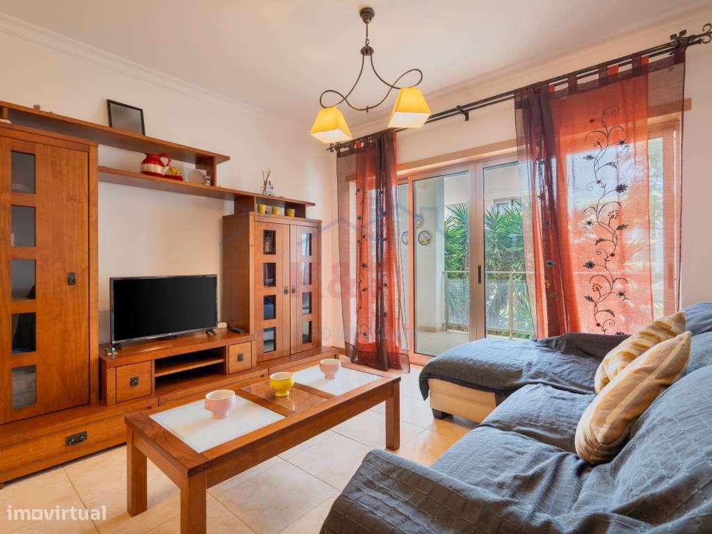 Apartamento T2 com ótimas varandas e garagem - Grande imagem: 4/25