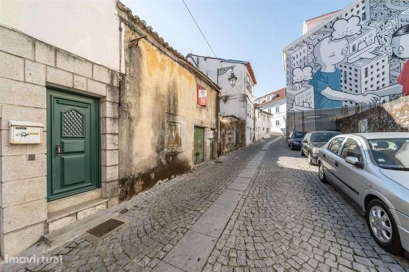 Moradia Geminada T2 / Covilhã, Covilhã - Grande imagem: 4/20