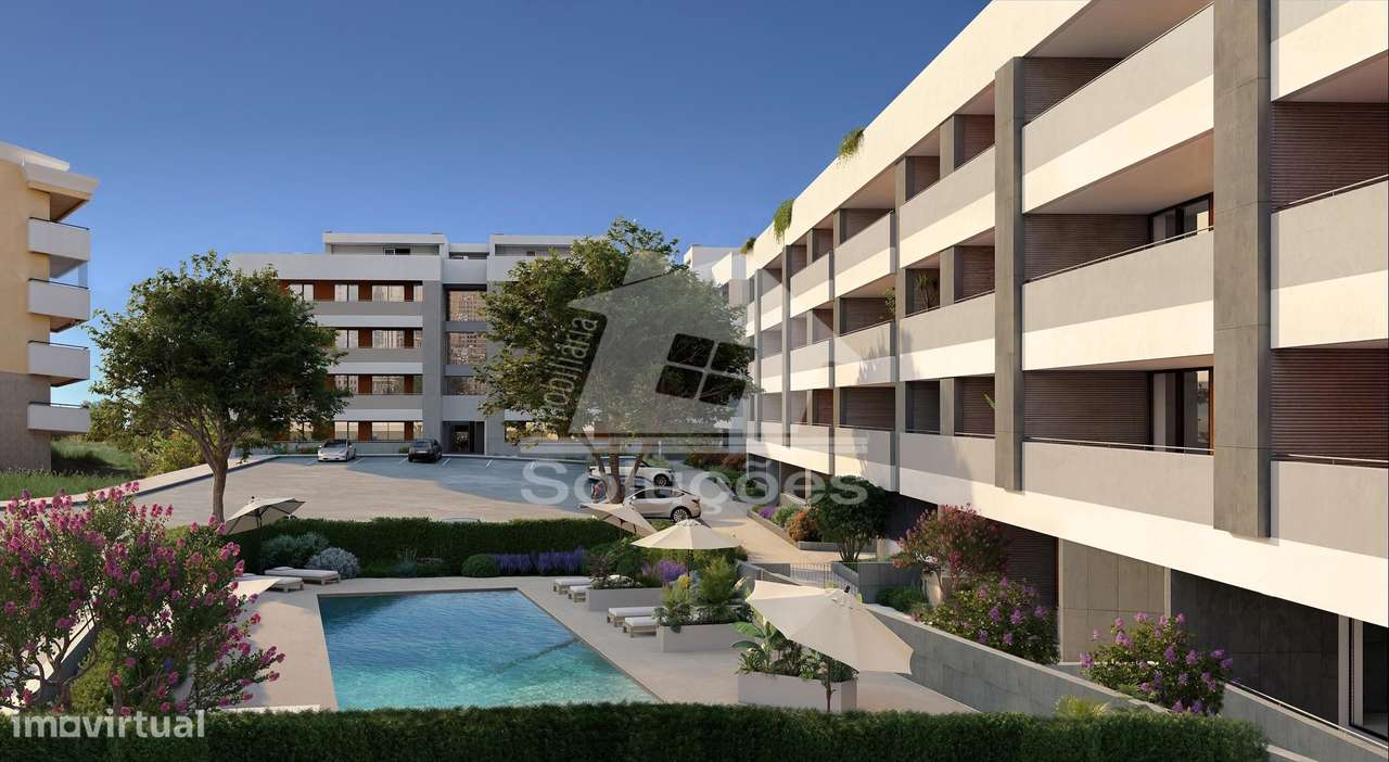 Apartamento T1+1 Localizado  a 5 Minutos da Praia de Porto de Mós em L - Grande imagem: 5/11