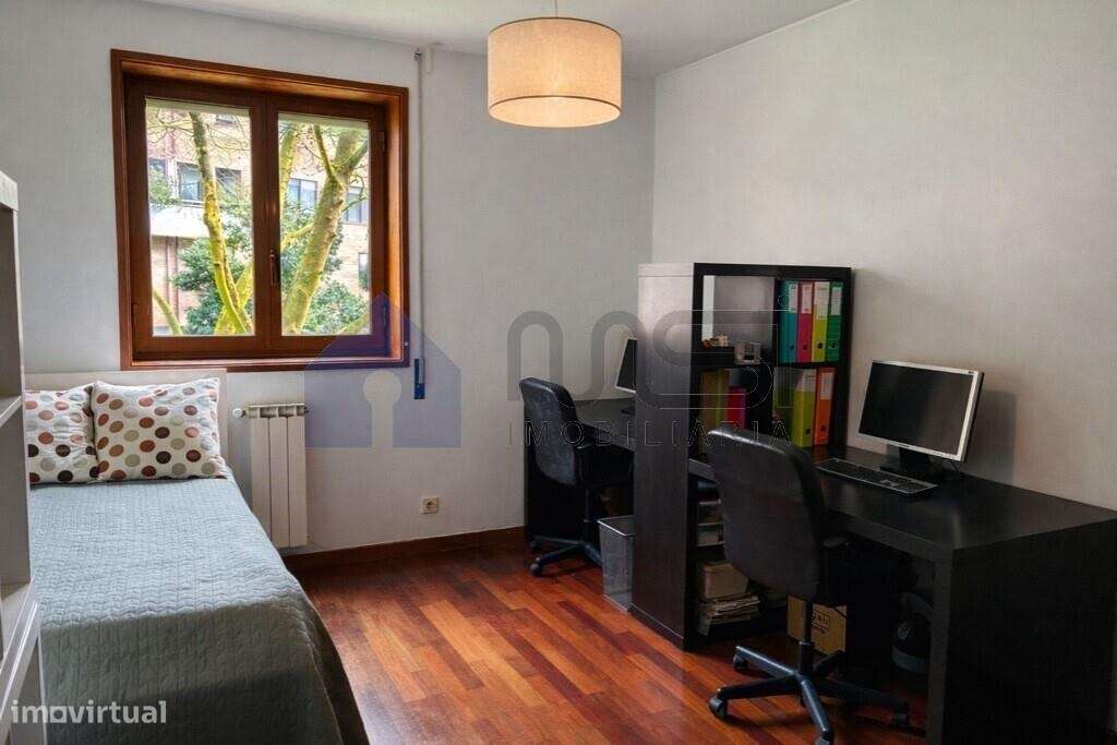 T3 Duplex Luminoso a 5 minutos da Praia – Leça da Palmeira-17