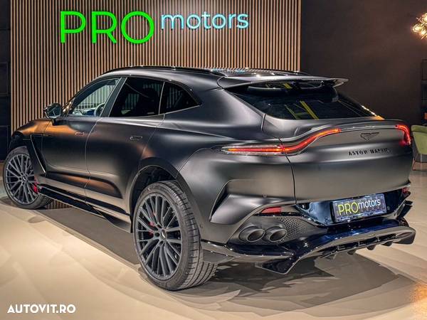 Aston Martin DBX - 3