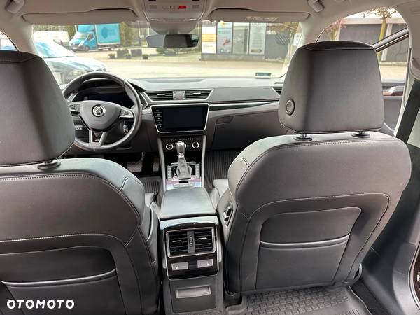 Skoda Superb 2.0 TDI 4x4 L&K DSG - 27