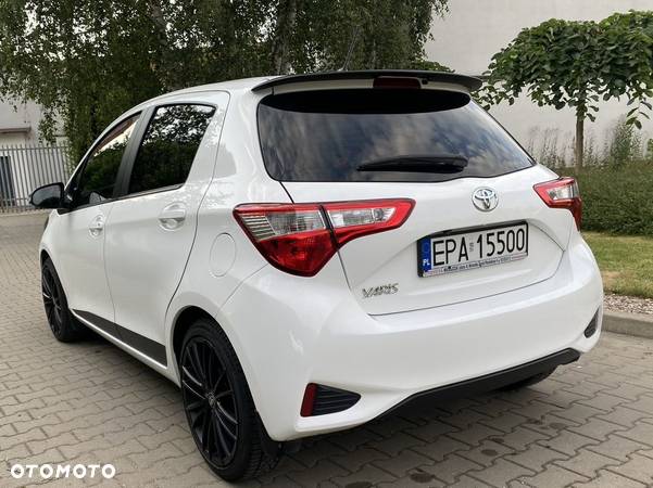 Toyota Yaris 1.5 Premium - 1