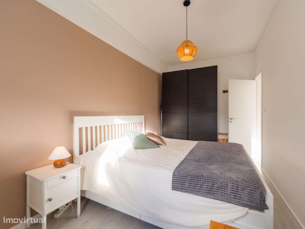 T2 Remodelado Centro de Linda-a-Velha-19