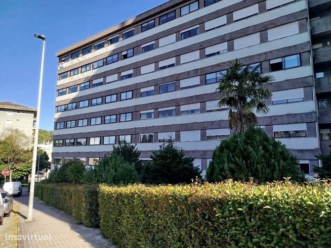 Apartamento T4 no Centro da Cidade - Como Novo!-1