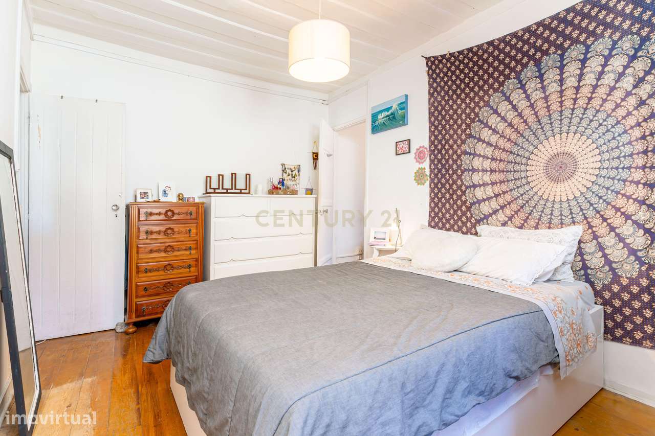 Apartamento T3 em Alfama – Autenticidade, História e Charme Lisboeta-3