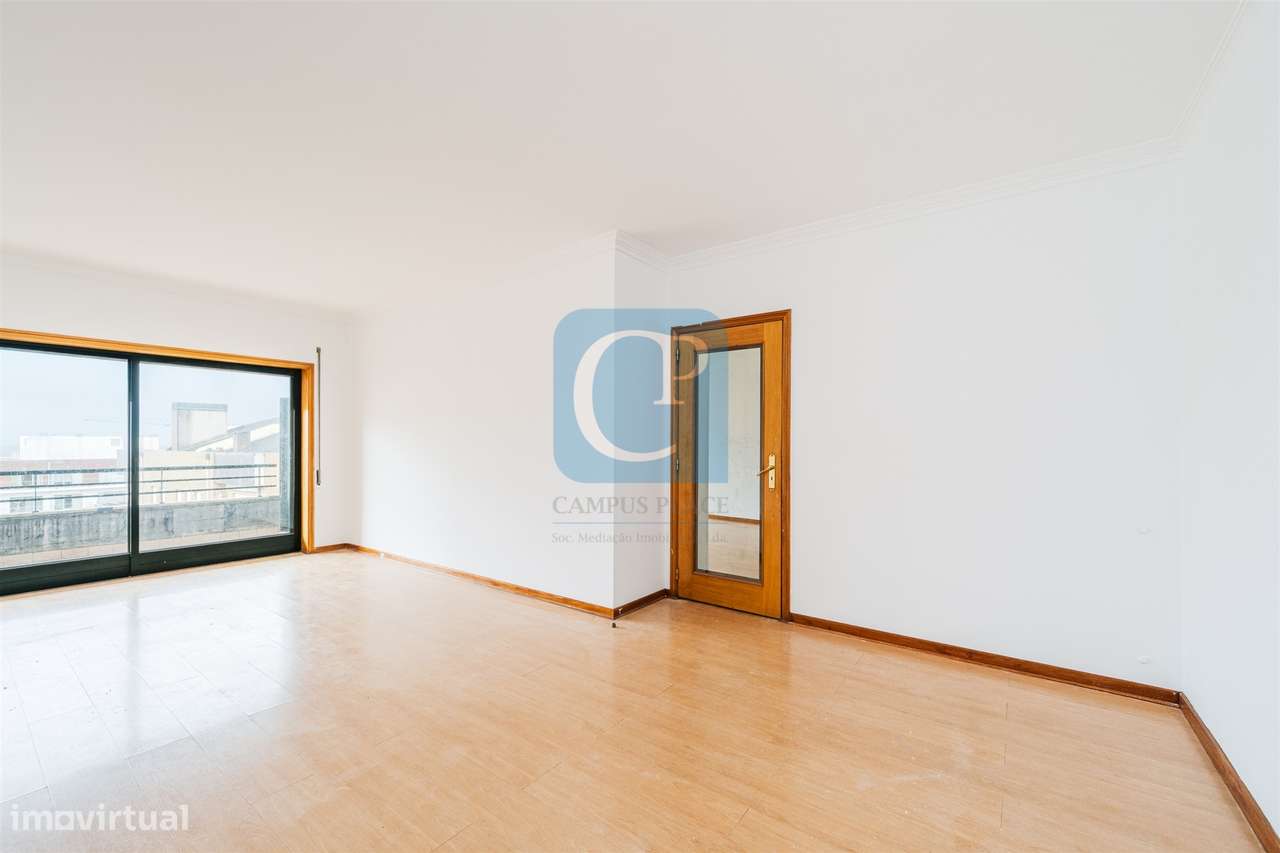 Apartamento T2+1 Duplex com varanda e vista mar em Canidelo, Vila Nova - Grande imagem: 4/29