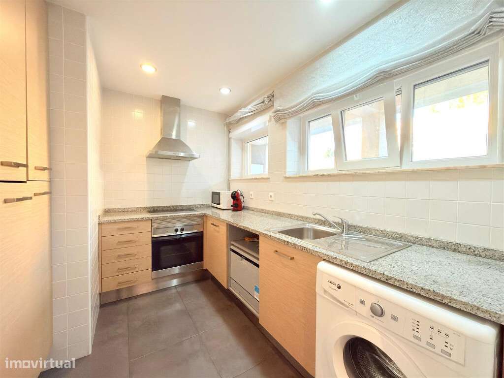 Apartamento T1 com garagem em zona de Celas - Grande imagem: 2/7