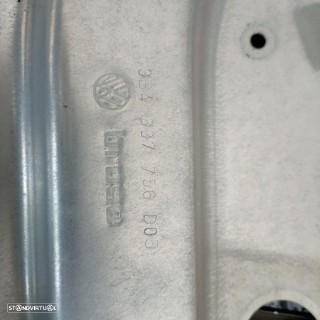 Mecanismo Do Vidro Frente Esquerdo Volkswagen Passat (3B3) - 2