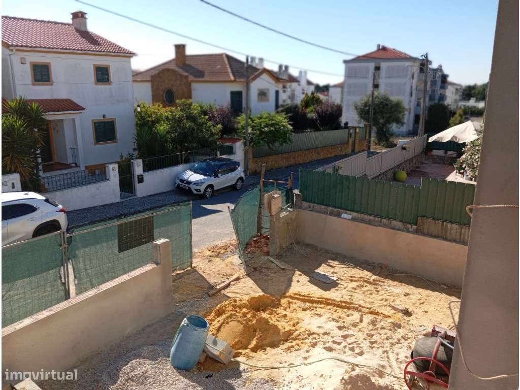 MORADIA ISOLADA T4 COM PISCINA - Grande imagem: 4/11