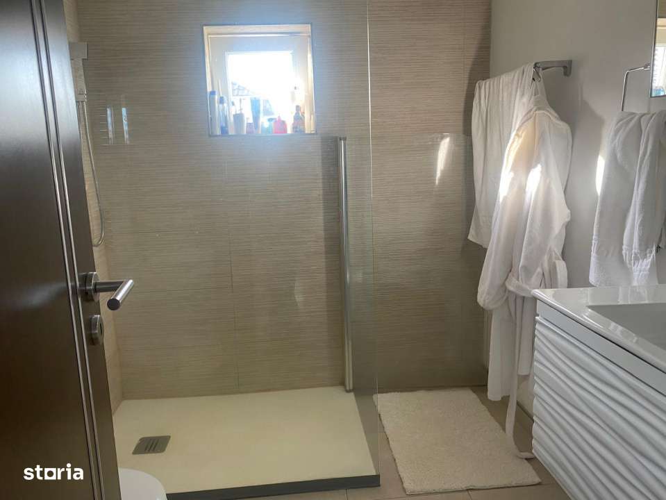 Penthouse deosebit cu 4 camere, pe 2 niveluri, complet mobilat si util-6