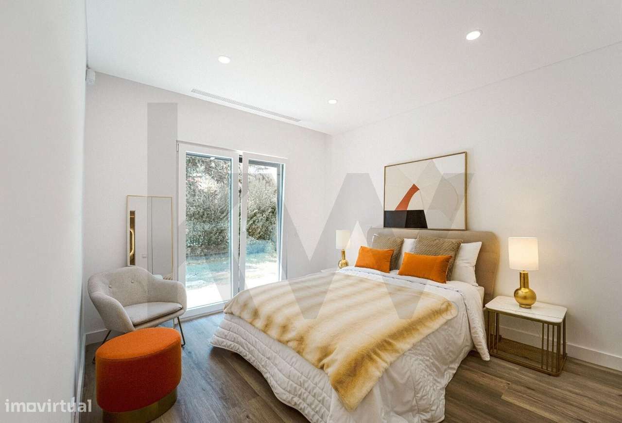 Moradia Exclusiva na Aroeira – 3 Quartos, Piscina e Jardim com Árvores - Grande imagem: 5/19