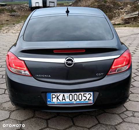 Opel Insignia 2.0 CDTI - 9