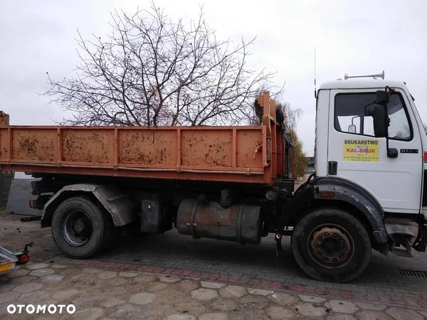 Mercedes-Benz 1824 - 4