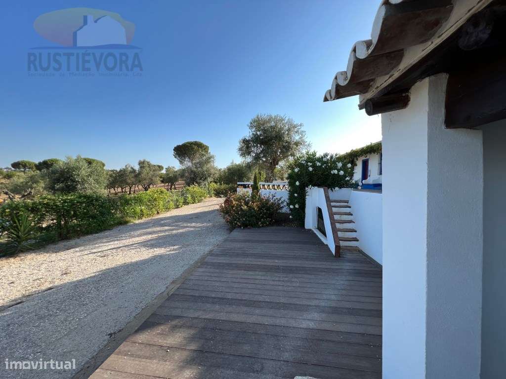 Quinta com 16 ha, com 4 Moradias Unifamiliares, piscina e várias ár...-15