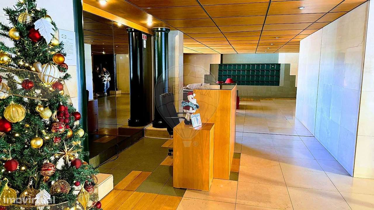 Apartamento T4 para arrendamento - Grande imagem: 2/28