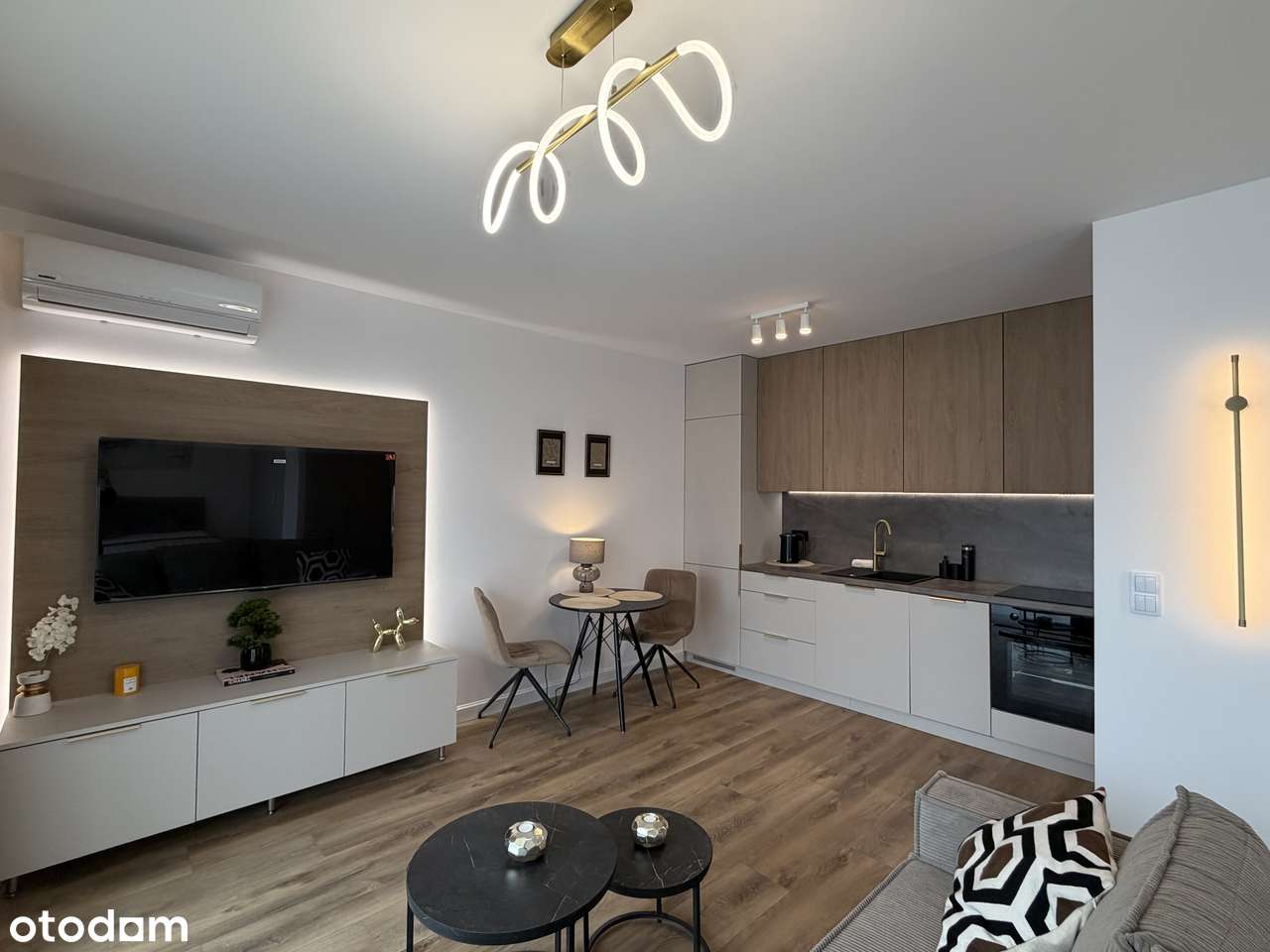 Wynajem 2-pokojowego apartamentu z balkonem