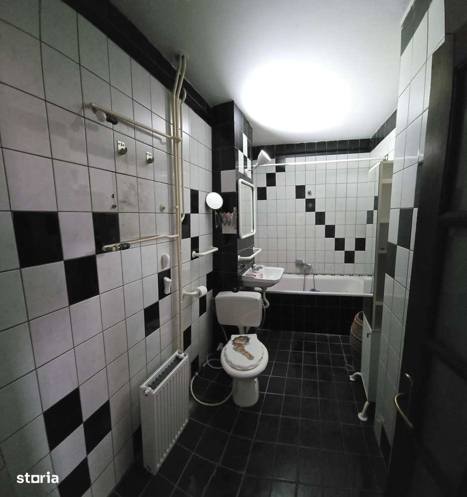 Apartament 2 camere in zona Intim - Imagine principală: 4/5