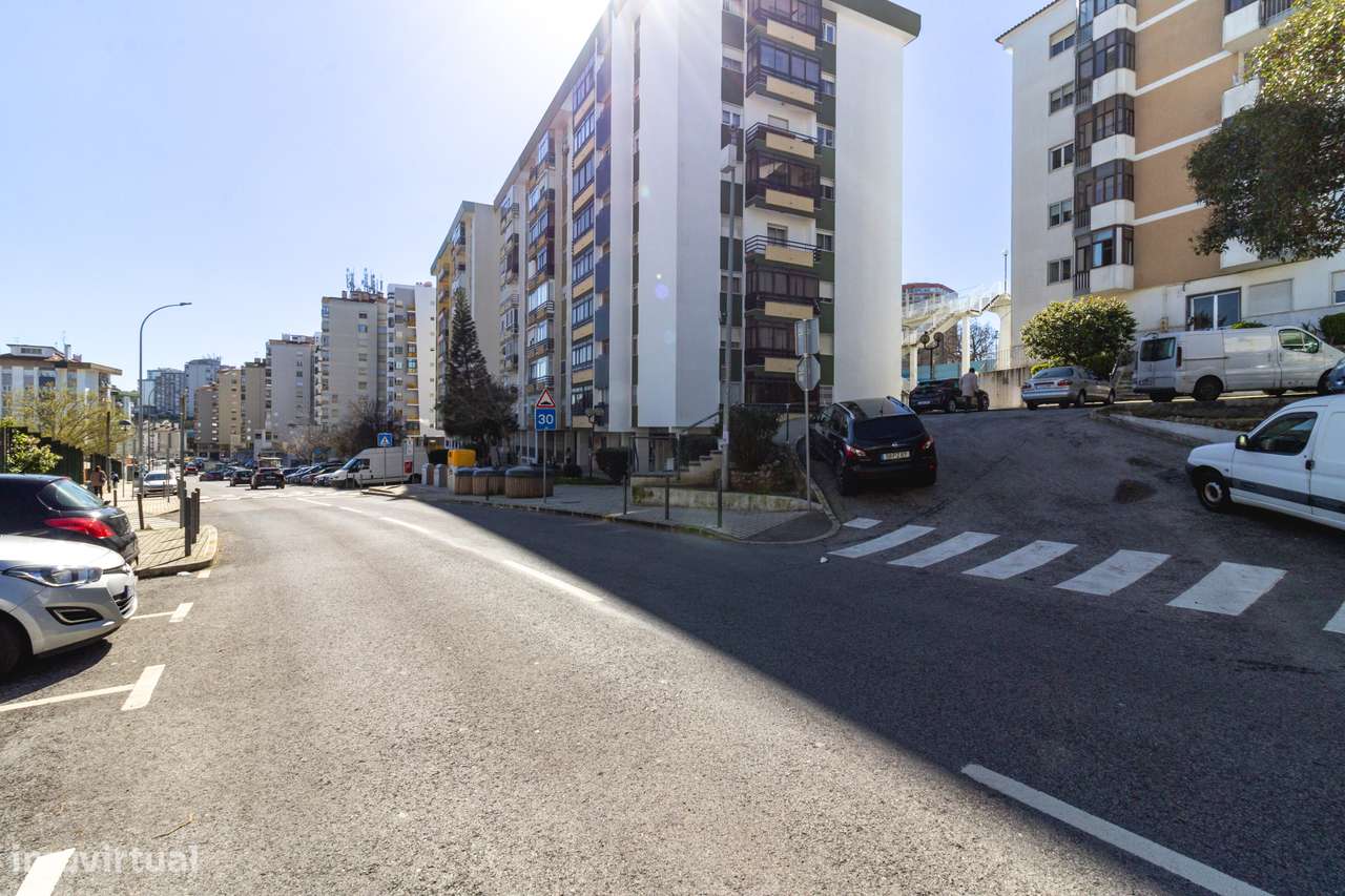 APARTAMENTO T3 | 2 WC'S | ELEVADOR | ARRECADAÇÃO | FALAGUEIRA-28