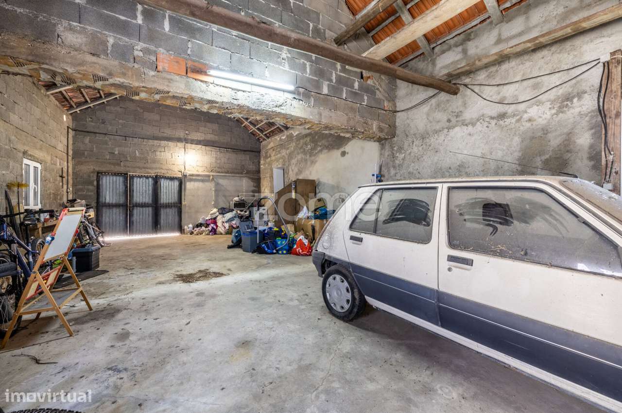 Moradia T2 com Sótão e Anexo Convertíveis Gondemaria-22