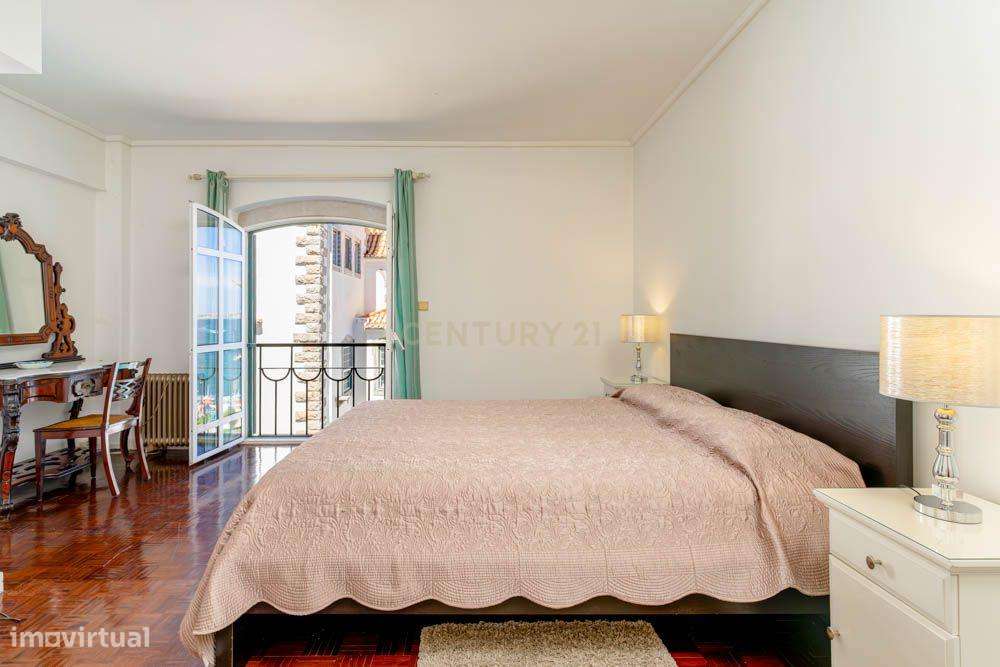 Apartamento T1 no Centro Histórico de Cascais com Vista Mar-21