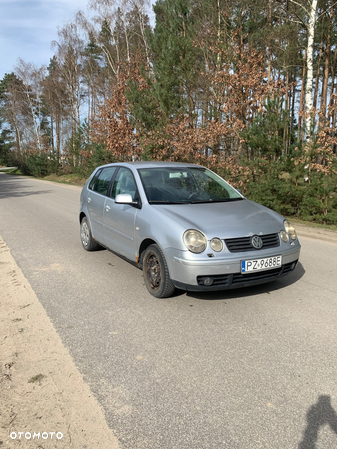 Volkswagen Polo 1.4 16V Highline - 8