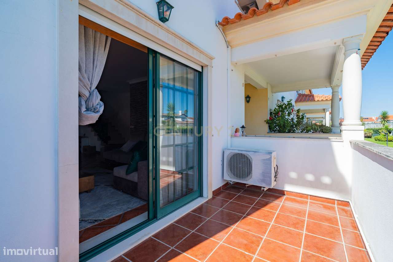 Moradia T3 com piscina em Marinha Grande, Leiria-6