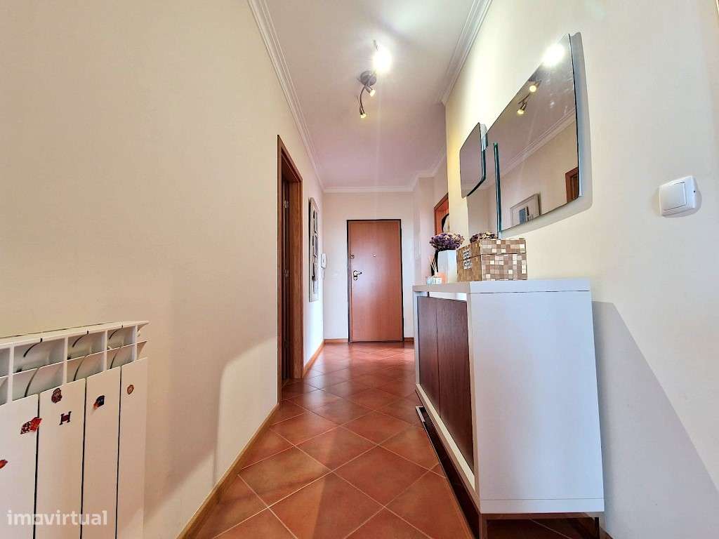 Apartamento T3 em Sesimbra com boas áreas-19