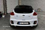 Kia Ceed - 4