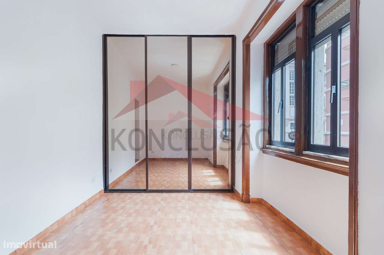 Apartamento em zona histórica de Lisboa-16