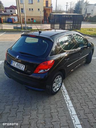 Peugeot 207 - 4