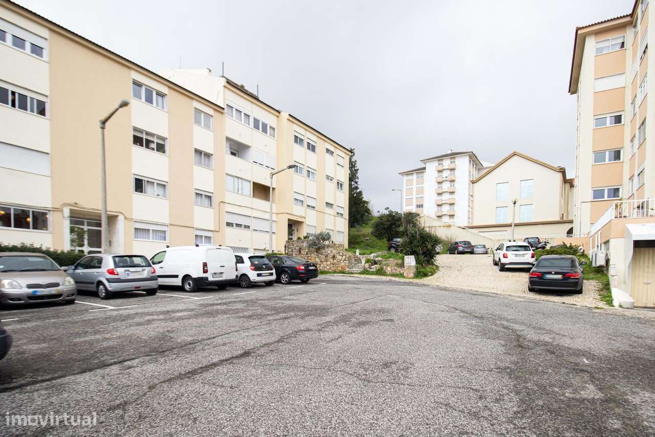 T1+1 luminoso e elegante em localização estratégica em Carcavelos-22
