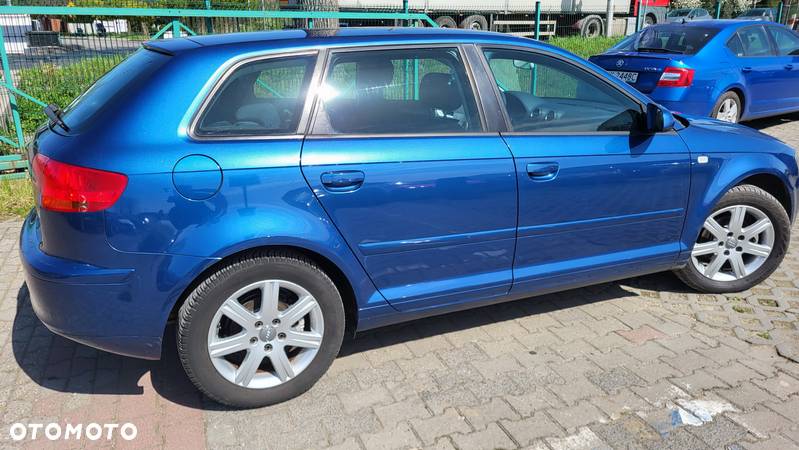 Audi A3 1.6 Sportback Attraction - 25