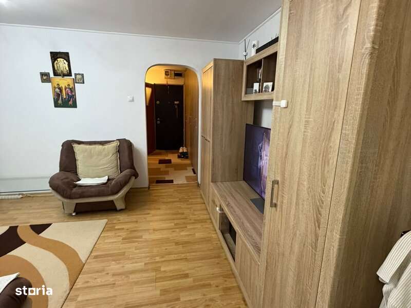 1 Decembrie 1918, metrou 10 min., Ozana str. Fetesti-9