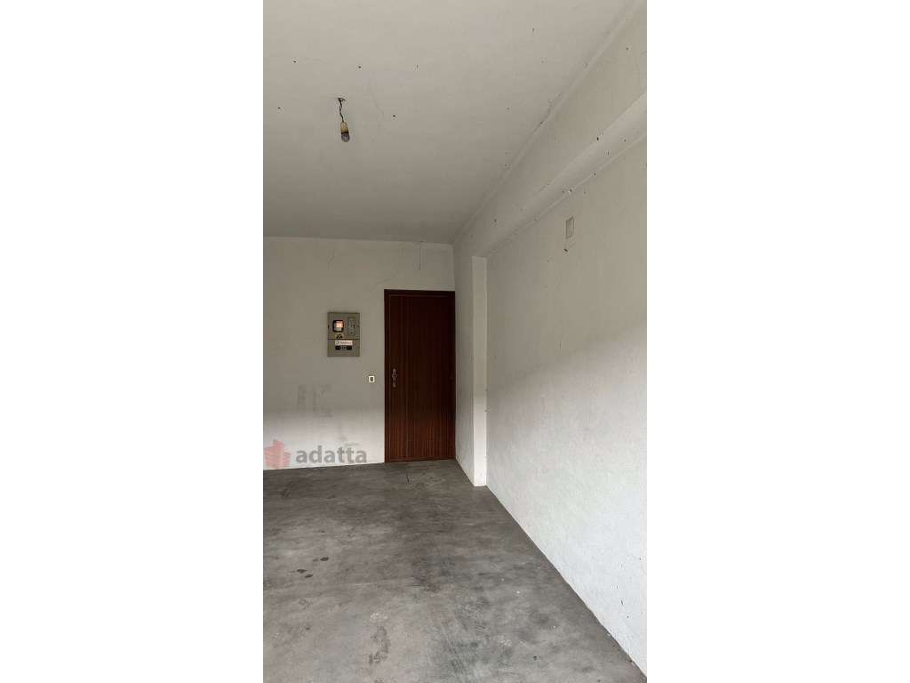 Garagem para Arrendamento - Rua Nicolau Chanterenne, Coimbra - Grande imagem: 5/6