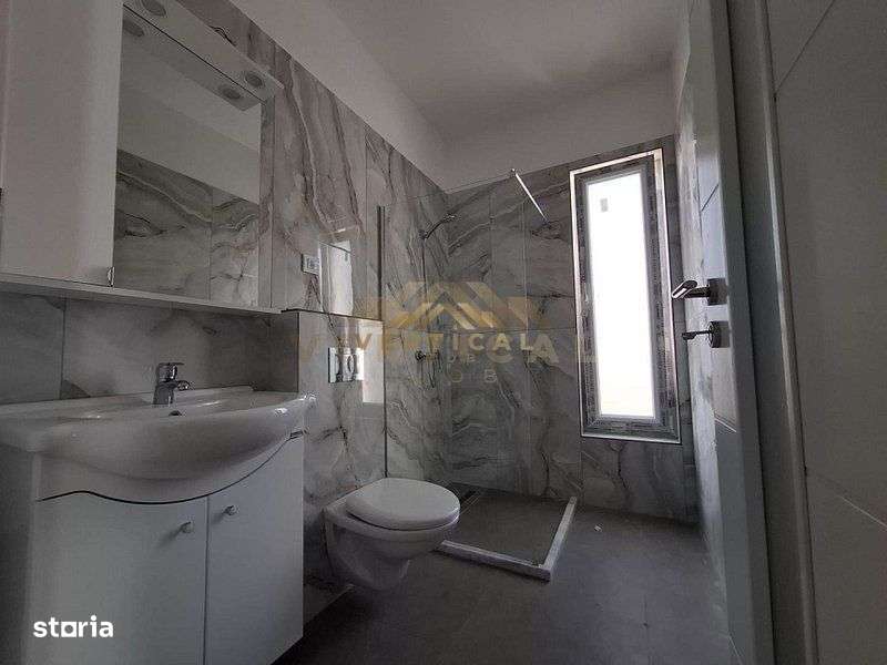 PROMOTIE!!! Casa de vanzare la 3 min de bld principal-6