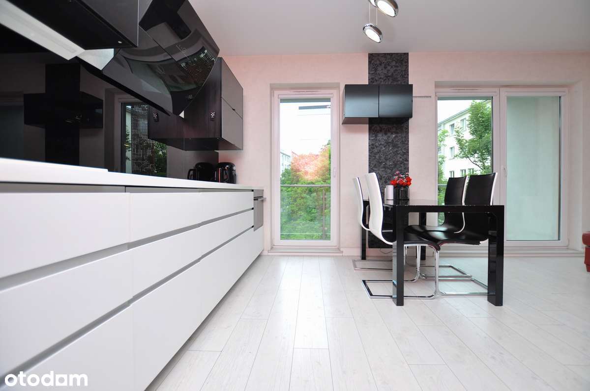 Duży balkon| Komórka lokatorska | OBOK DWORCA GŁÓWNEGO | Po remoncie-4