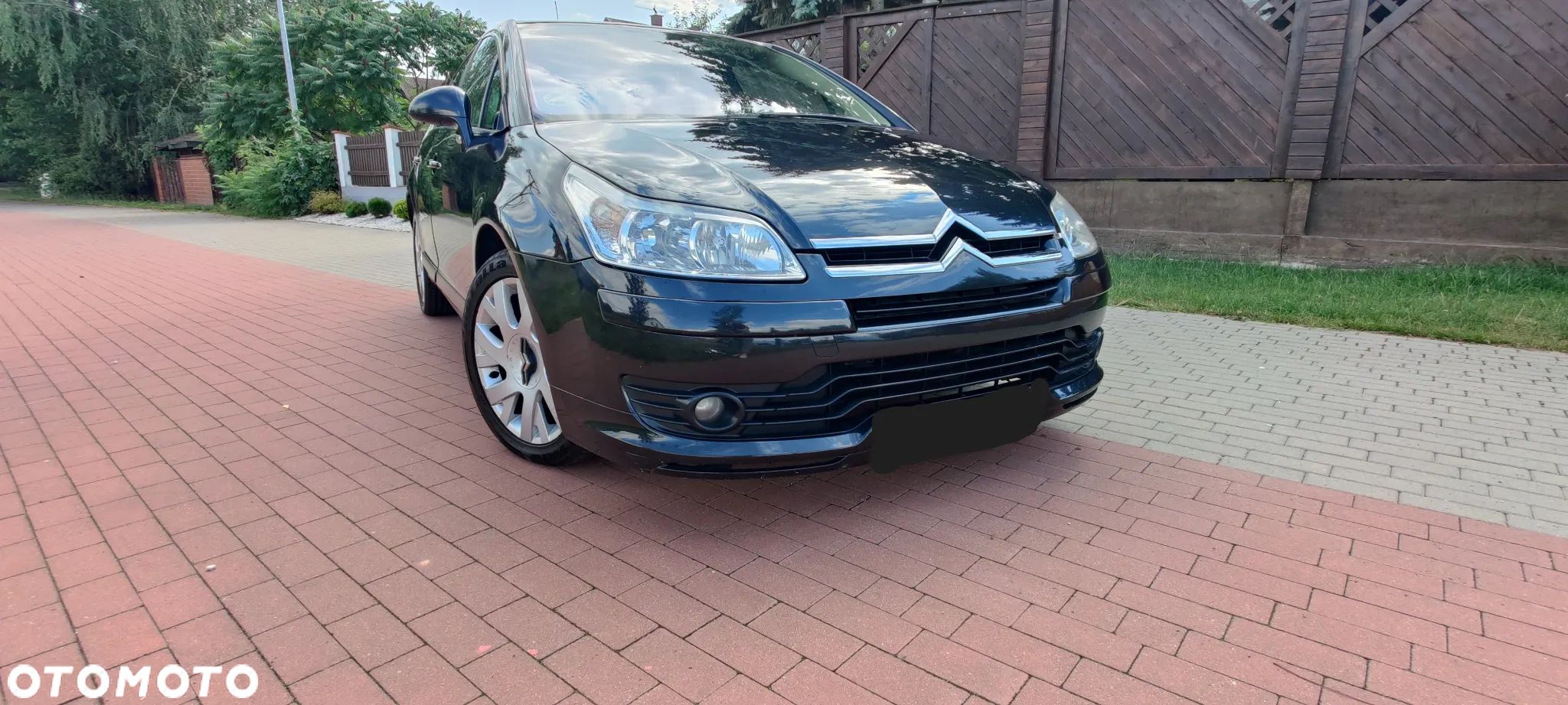 Citroën C4 2.0 16V Exclusive - 1