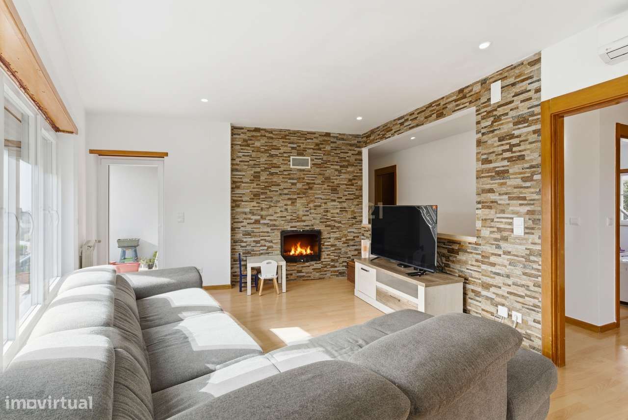 T3 Duplex com Terraço e Vista Panorâmica – Localização Privilegiada em - Grande imagem: 3/17