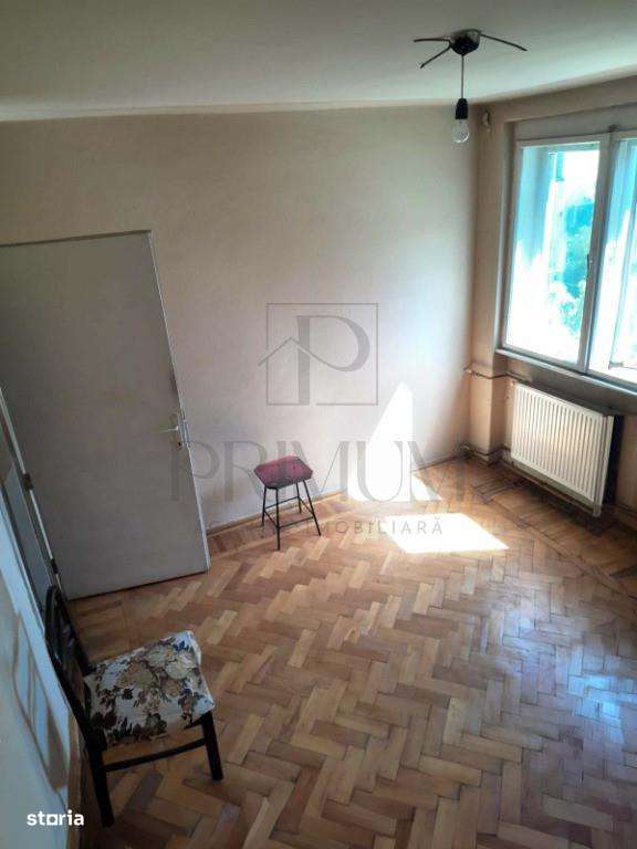 BALCESCU - 2 Camere - Etajul 1 - Boxa - Bloc 1986 - Imagine principală: 4/7