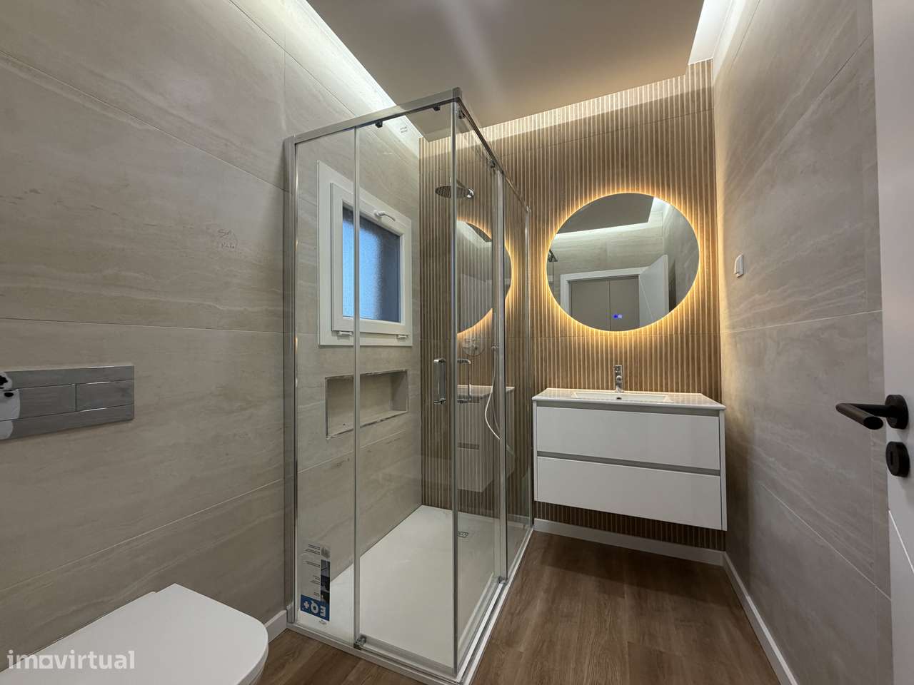 Moradia T4 térrea Fernão Ferro Pinhal do General-26