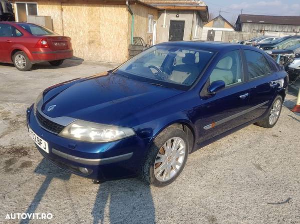 Dezmembram/Piese Renault Laguna 1.8 benzina, an fabr. 2002 - 1