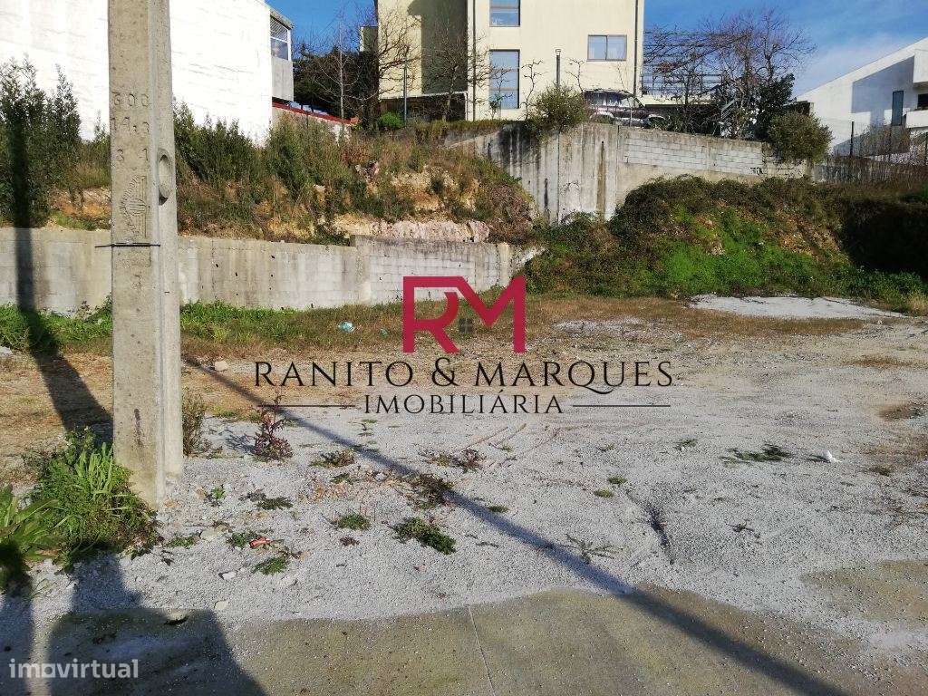 TERRENO PARA CONSTRUÇÃO DE MORADIA GEMINADA EM CAMPO - VALONGO - Grande imagem: 5/11