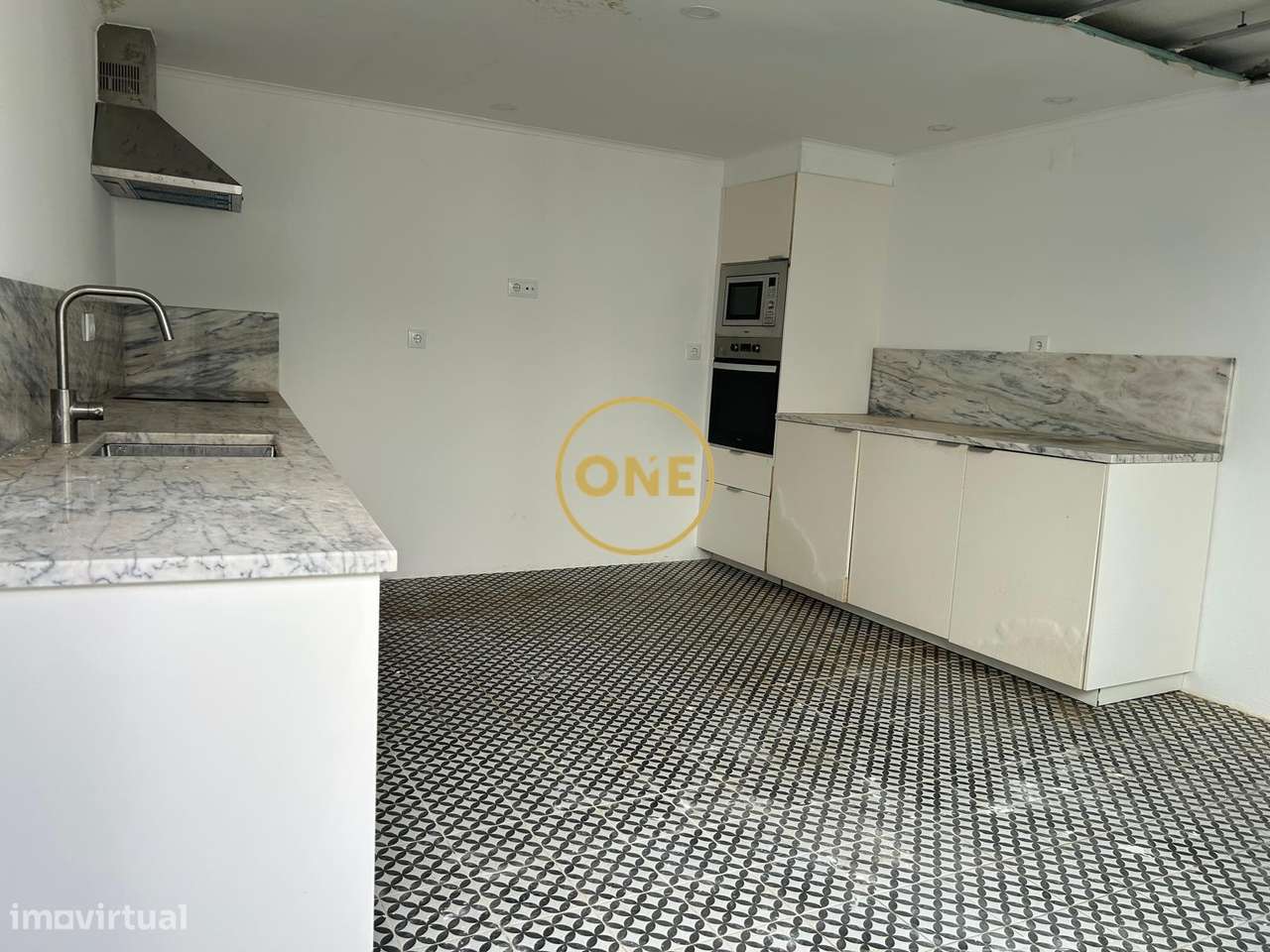 Excelente Moradia T5 em Salvaterra de Magos-14