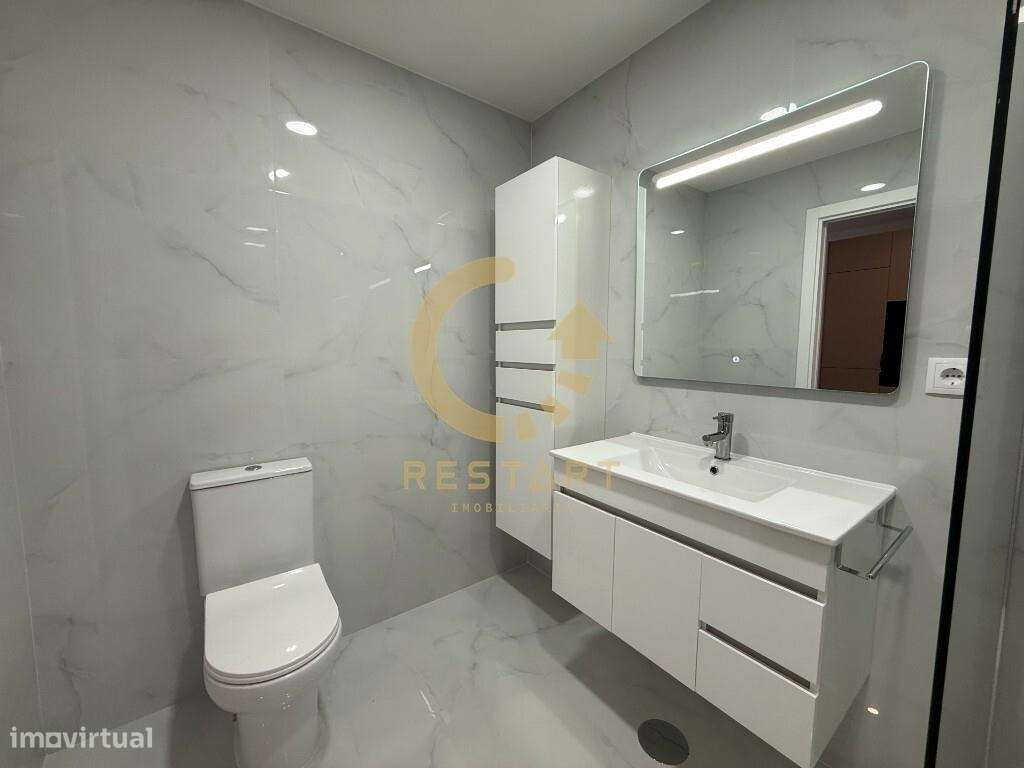 Apartamento T1+1 Totalmente Remodelado  Ermesinde-14